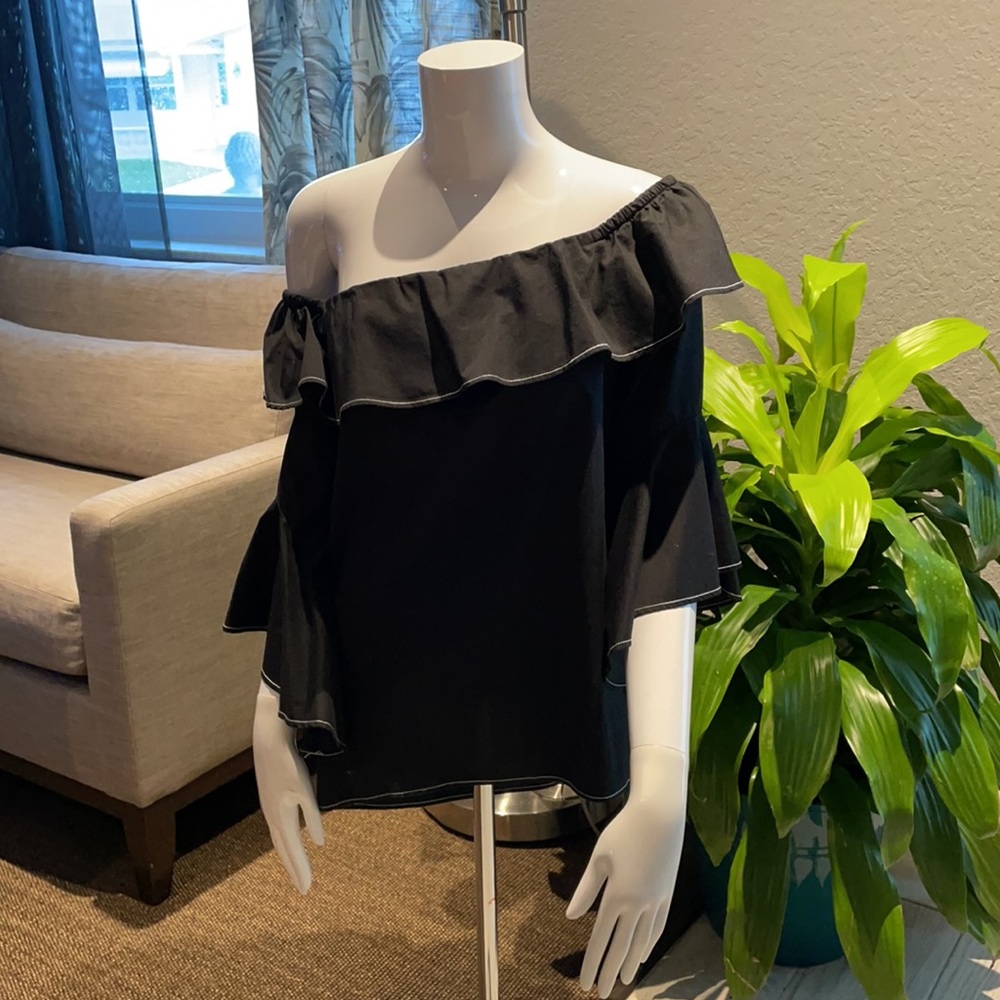 I.N.C. off the shoulder blk top - Picture 3 of 6